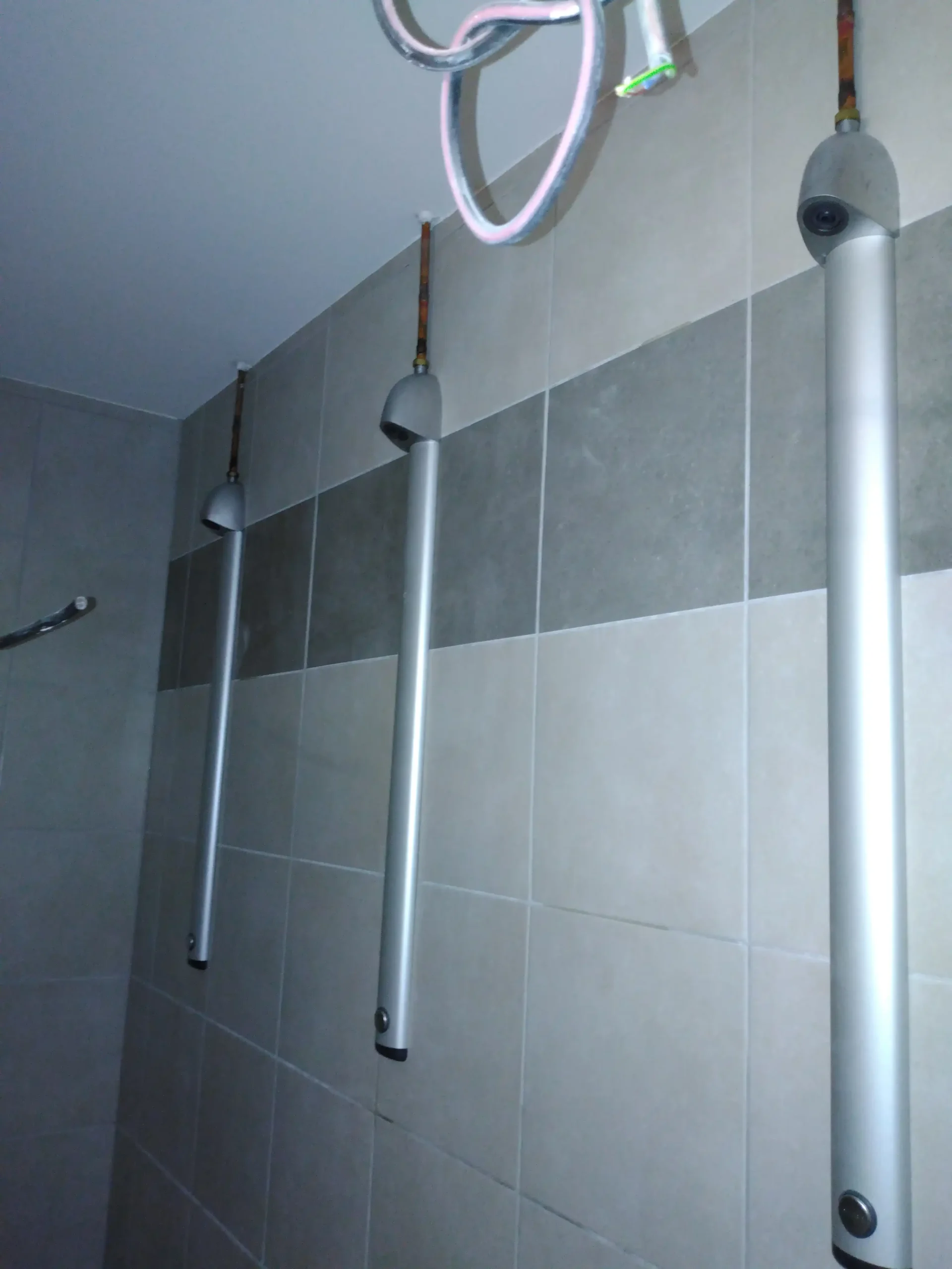 plomberie-sanitaire-professionnel-cigec-electricien-chauffagiste-chatillon-sur-thouet.webp (1)