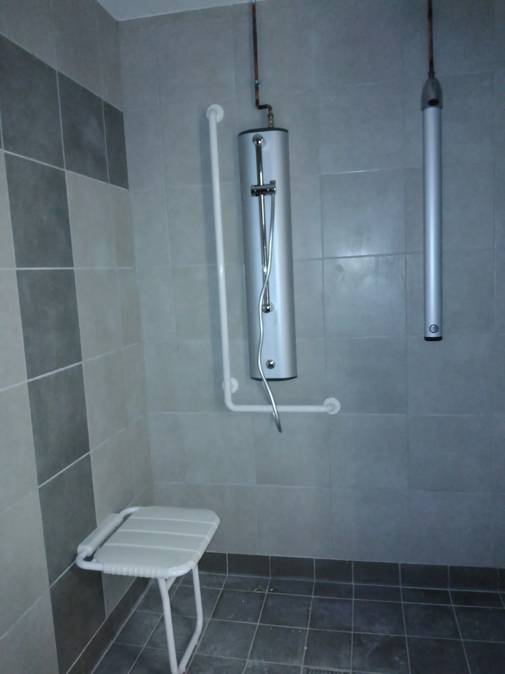 plomberie-sanitaire-professionnel-cigec-electricien-chauffagiste-chatillon-sur-thouet.webp (6)